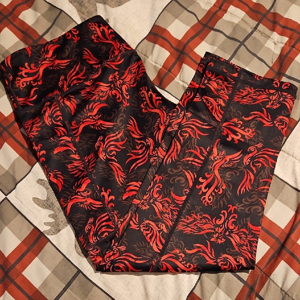 CVG Phoenix Fire Capri Leggings